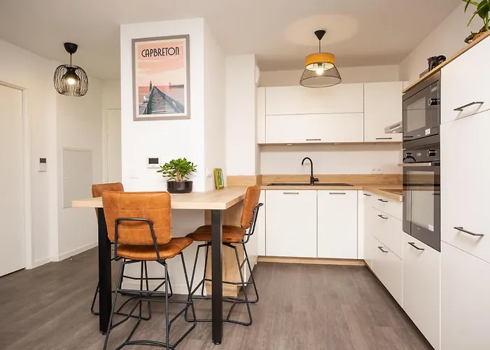 Atlantic Selection - Ene Etchola - Proche Du Port De *